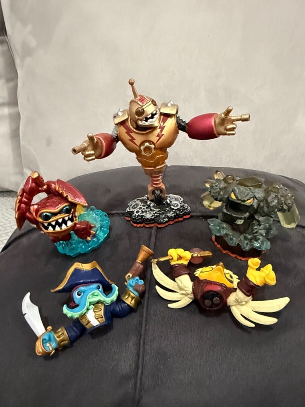 Skylanders Activision 5 Action Figures Characters